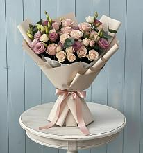 Букет цветов из:  Розы и Лизиантусы в Боброво