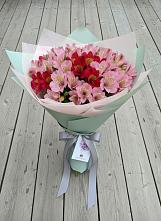 Букет цветов из:  Альстромерии в Боброво