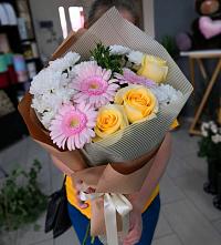 Букет цветов из:  Герберы, Розы и Хризантемы в Боброво