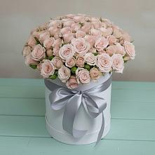 Цветочная композиция из Розы в шляпной коробке в Боброво