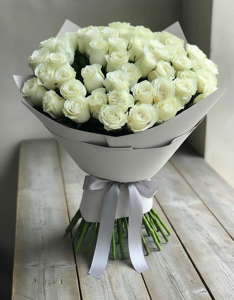 Букет 35 Белых роз в Боброво