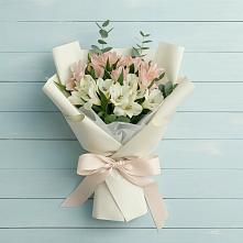 Букет цветов из:  Альстромерии в Боброво