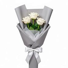Букет 3 белые розы в Боброво