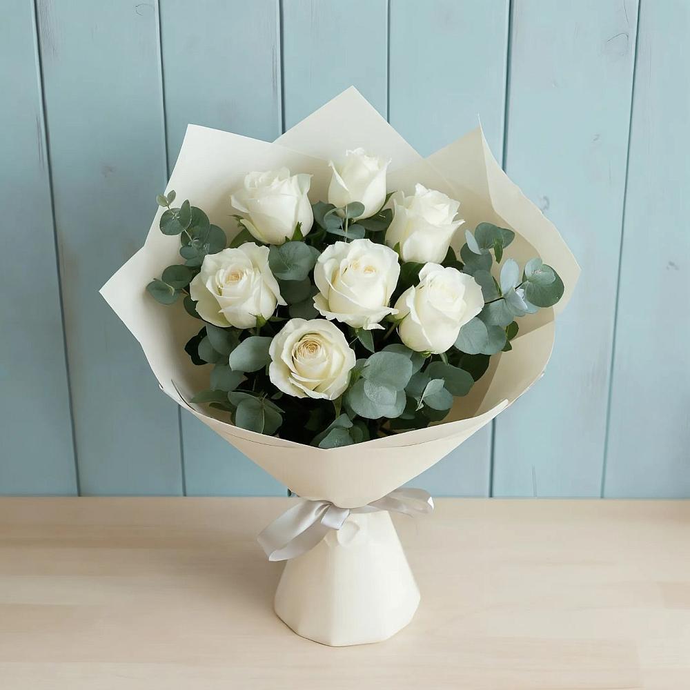 Букет Белые розы в Эвкалипте в Боброво