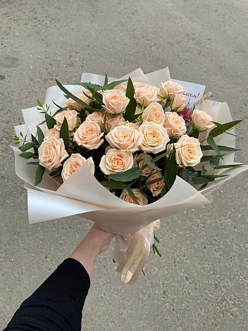 Букет Кремовые розы Латте в Боброво