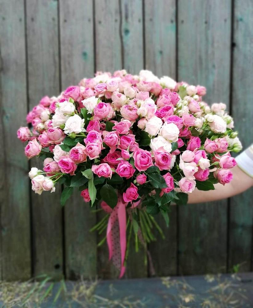 Букет Розовые кустовые розы Натали и Лав Лидия в Боброво