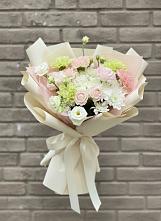 Букет цветов из:  Гвоздики, Розы, Лизиантусы и Хризантемы в Боброво