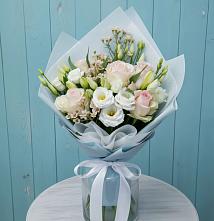 Букет цветов из:  Розы и Лизиантусы #REPLACE_PRED# Боброво