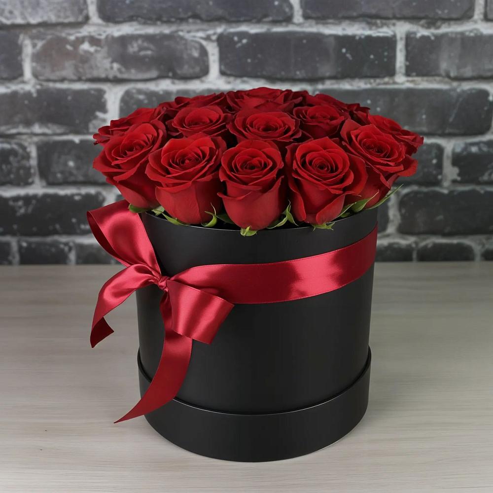 Цветочная композиция из Розы в шляпной коробке в Боброво