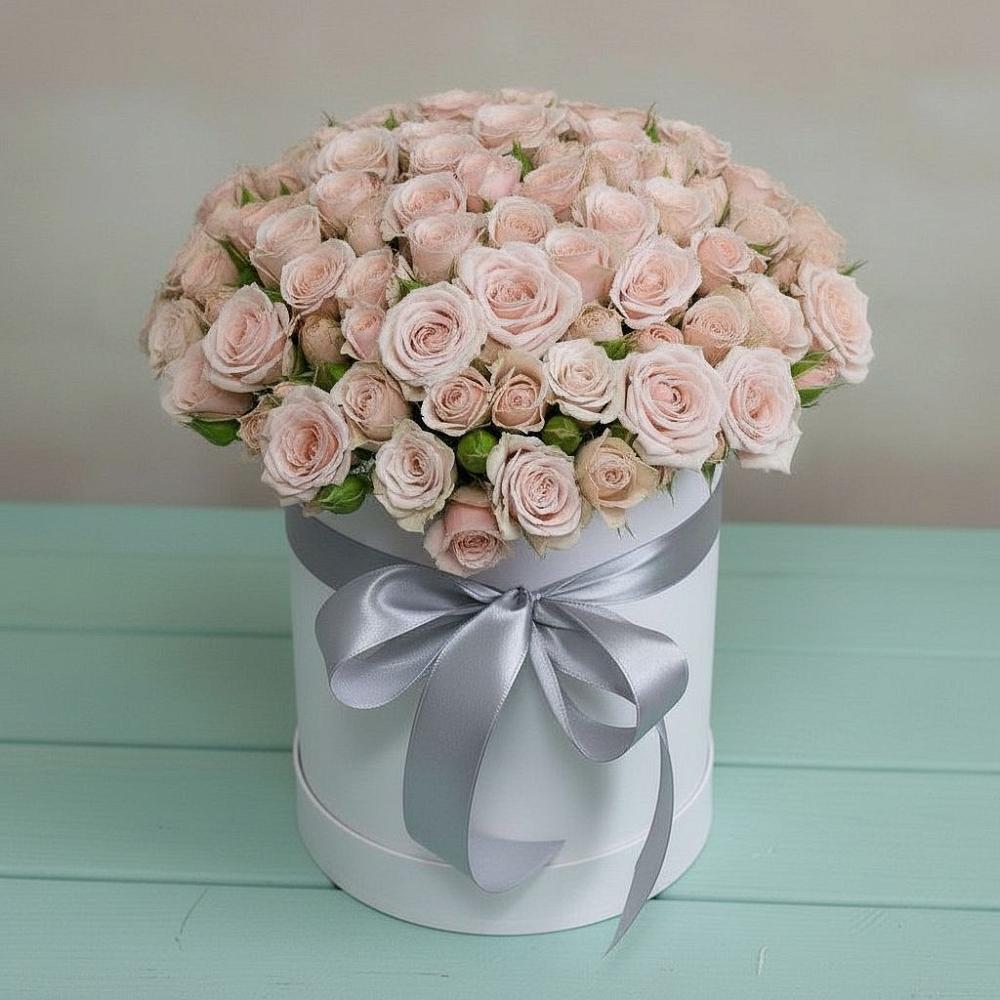 Цветочная композиция из Розы в шляпной коробке в Боброво